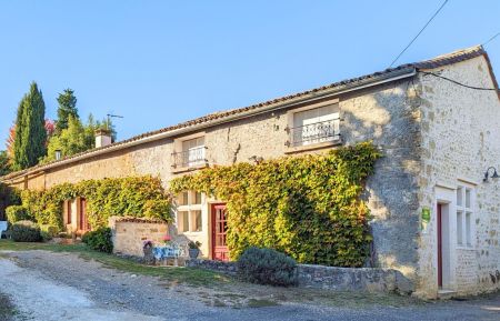 G&icirc;te n&deg;16G6005 Champniers - Charente - photo