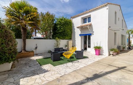 G&icirc;te n&deg;17G84230 Royan - Charente-Maritime - photo