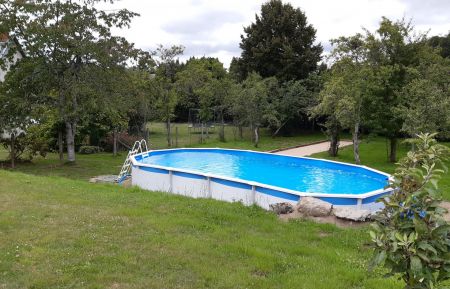 G&icirc;te n&deg;23G1321 Saint-Christophe - Creuse - Grande piscine