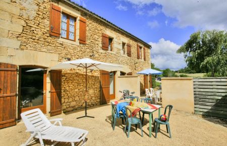 G&icirc;te n&deg;24G353 Vitrac - Dordogne - Cureboursil - G&icirc;te Les Ch&egrave;nes Vert - Terrasse
