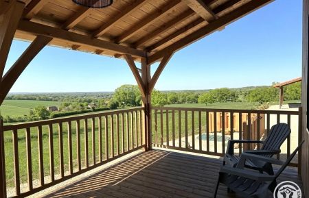 G&icirc;te n&deg;24G10439 Preyssac-d'Excideuil - Dordogne - Terrasse 