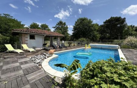 G&icirc;te n&deg;10643 M&eacute;zos - Landes - photo