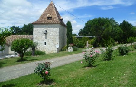Pigeonnier702002 Dondas - Lot-et-Garonne - photo
