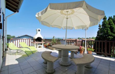 G&icirc;te n&deg;G151187 Saint-Jean-de-Luz - Pyr&eacute;n&eacute;es-Atlantiques - La terrasse du g&icirc;te au RDC