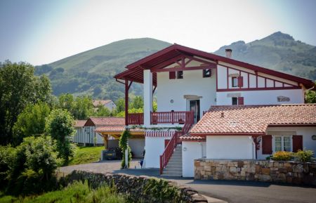 G&icirc;te de groupe n&deg;G552001 Sare - Pyr&eacute;n&eacute;es-Atlantiques - photo