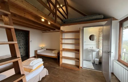 G&icirc;te de groupe n&deg;G521002 Arbus - Pyr&eacute;n&eacute;es-Atlantiques - chambre 1 (1 lit 140 + 4 lits 90)
