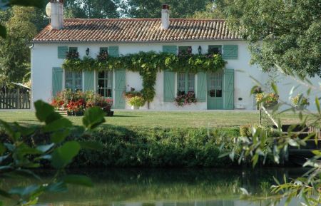 G&icirc;te n&deg;757 Le Vanneau-Irleau - Deux-S&egrave;vres - photo