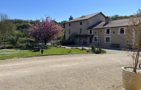 Moulin &agrave; eau86G6022 Marnay - Vienne - Le Moulin de Trancart au printemps